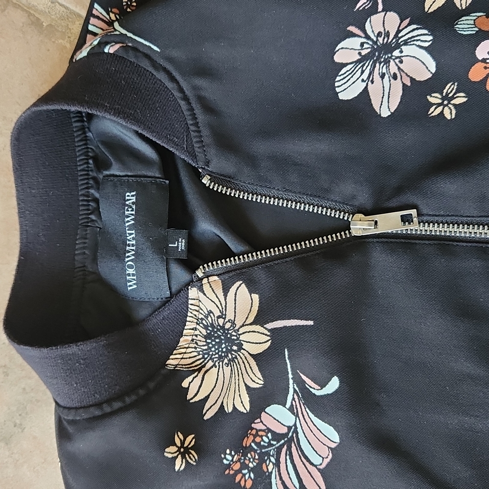 Who What Wear Beautiful Ladies FlowerJacket 🌼 🌸 🌻